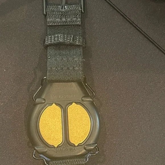 Relief and Anti-Nausea Wearable - Gray and Turquoise Black Band - Picture 4 of 4